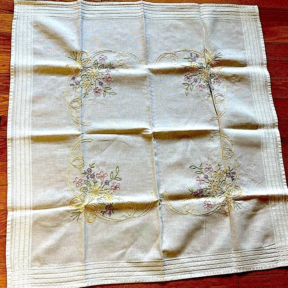 Embroidered Floral Tablecloth. Square. Handmade. New. Vintage.